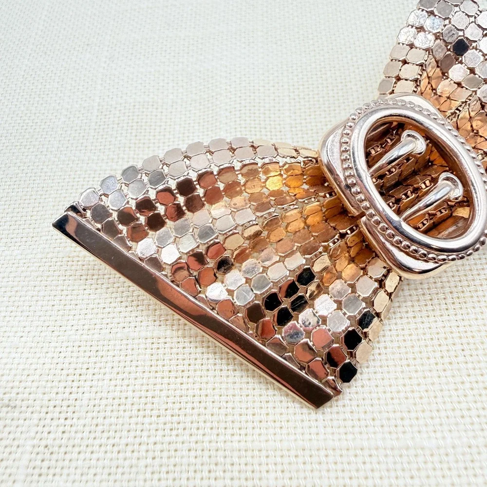 Vintage 80s Gold Tone Sequin Style Mesh Bow Brooch w/ Buckle 3